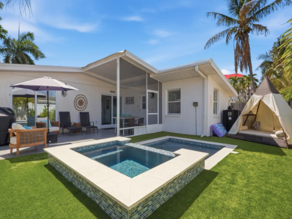 Premier Vacation Rental Near Gulf Beaches - 4-Bedroom Home in Bradenton Beach